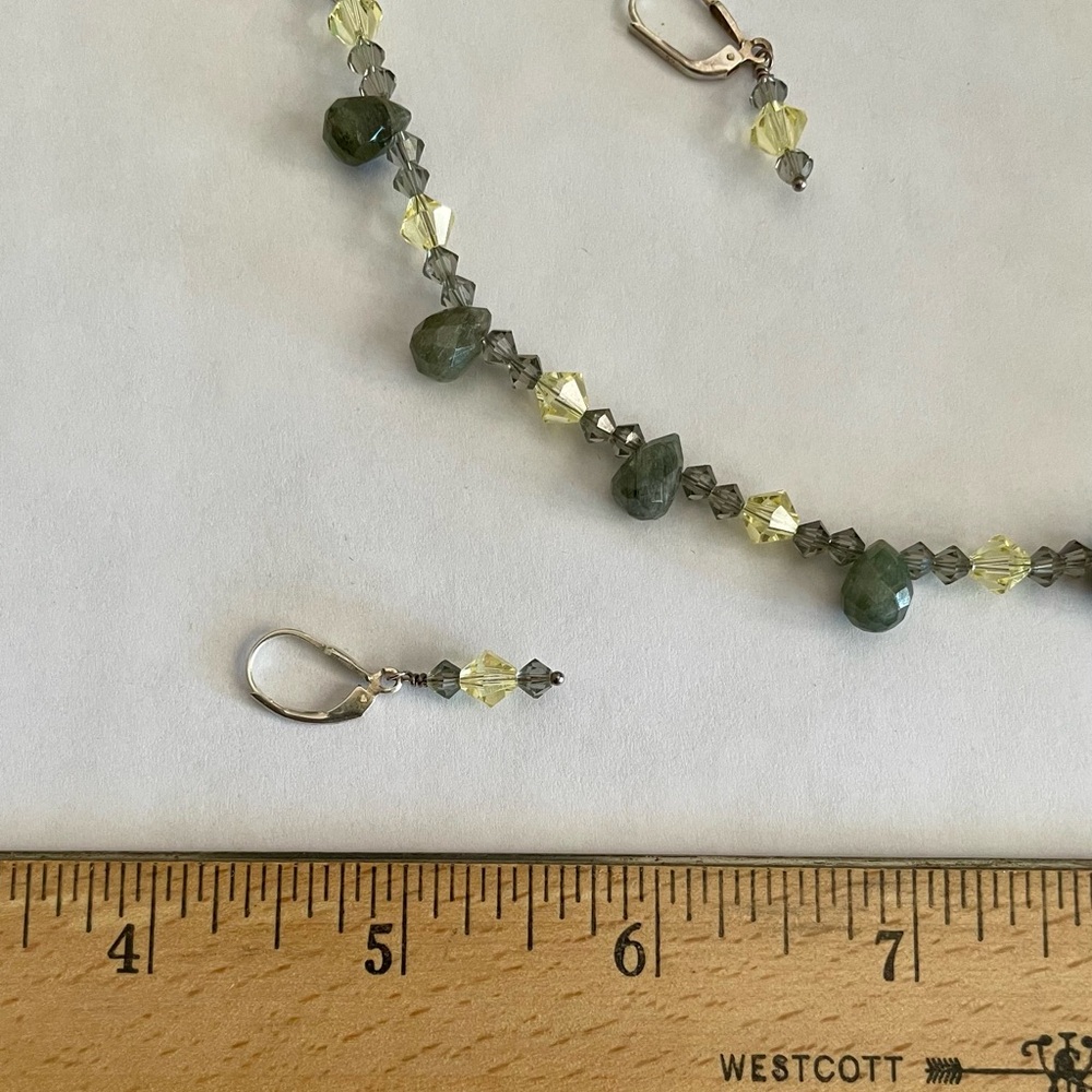 NWOT Labradorite and Swarovski Crystal Necklace and Earrings Set - Picture 4 of 5